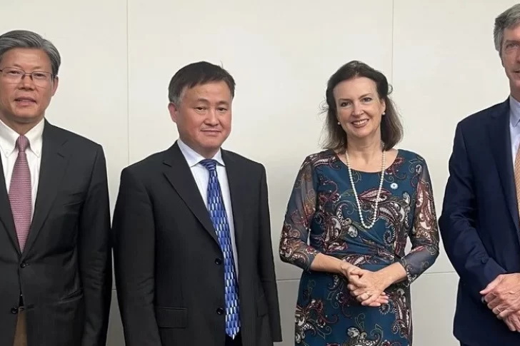 Más cerca de China por la energía, el litio y también geopolítica