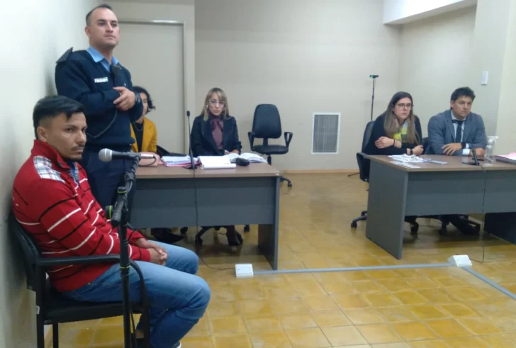 Enamoró y embarazó a una niña, lo admitió en un juicio abreviado y terminó condenado Enamoró y embarazó a una niña, lo admitió en un juicio abreviado y terminó condenado