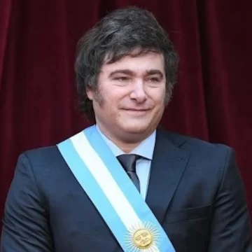 Javier Milei encabezará este lunes por la noche una nueva cadena nacional Javier Milei encabezará este lunes por la noche una nueva cadena nacional