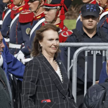 Luis Caputo anticipó una fuerte baja en la inflación de marzo: “Rondará el 10 por ciento” Luis Caputo anticipó una fuerte baja en la inflación de marzo: “Rondará el 10 por ciento”