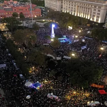 Intentó engañar a policías con un carnet de conducir trucho y pagará con tareas comunitarias Intentó engañar a policías con un carnet de conducir trucho y pagará con tareas comunitarias