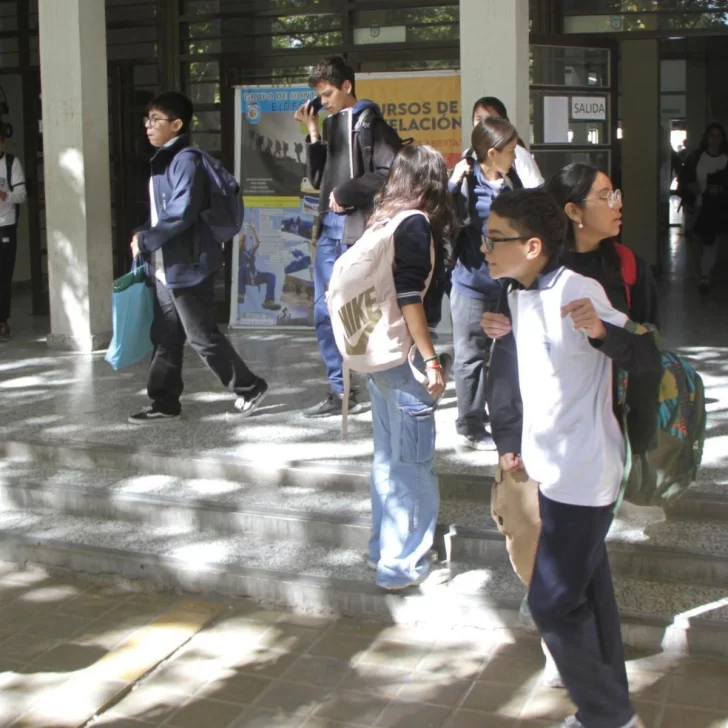 Para “no nivelar hacia abajo”, sumaron tres requisitos para pasar de año en secundaria Para “no nivelar hacia abajo”, sumaron tres requisitos para pasar de año en secundaria