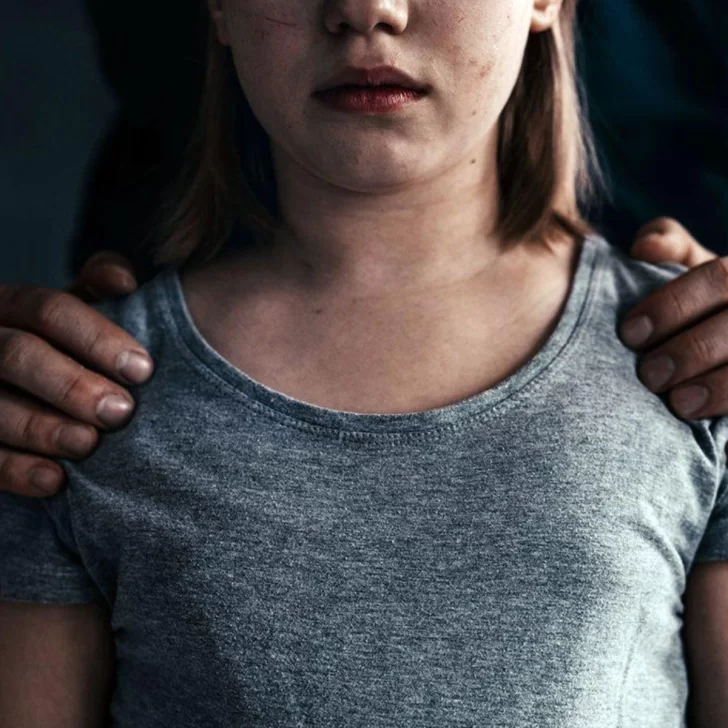 Pena sin cárcel para un hombre por abuso sexual a una vecina de 13 años en su hogar Pena sin cárcel para un hombre por abuso sexual a una vecina de 13 años en su hogar