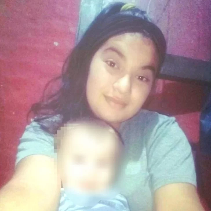 El drama de la familia de la joven que falleció tras dar a luz: piden ayuda para los tres pequeños que dejó El drama de la familia de la joven que falleció tras dar a luz: piden ayuda para los tres pequeños que dejó