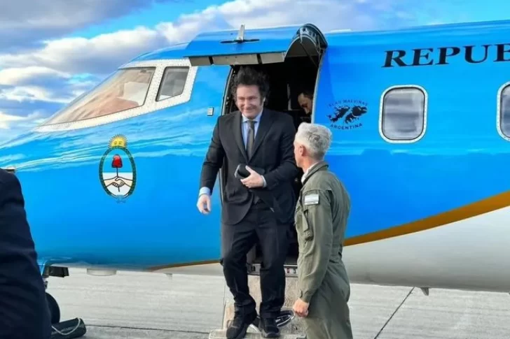 Milei viajó a Estados Unidos en el lujoso avión comprado por Alberto Fernández