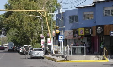 Con la tasa renovada, Rivadavia busca blanquear más comercios