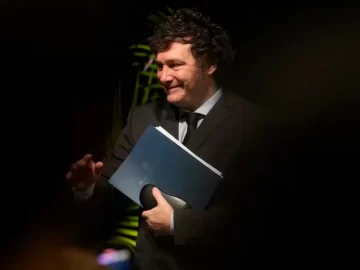 Elon Musk, Infantino y popes de la economía, en EEUU con Milei