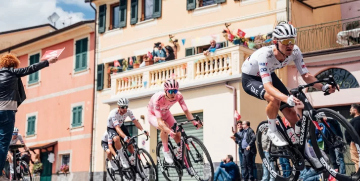 Pogacar tuvo otro día tranquilo Pogacar tuvo otro día tranquilo