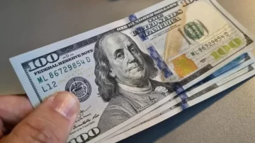 El dólar blue volvió a subir y registró un nuevo récord histórico: en San Juan se vendió a $1.550