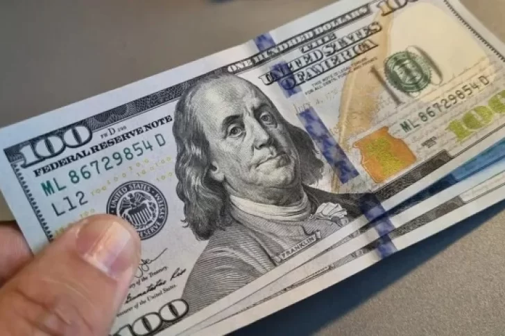 El dólar blue volvió a subir y registró un nuevo récord histórico: en San Juan se vendió a $1.550