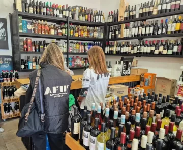 AFIP incautó vinos y mostos sin declarar en San Juan, Mendoza y bodegas del resto del país