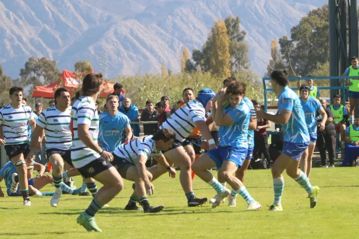 [FOTOS] Ante un gran marco de público, Universidad venció a San Juan RC