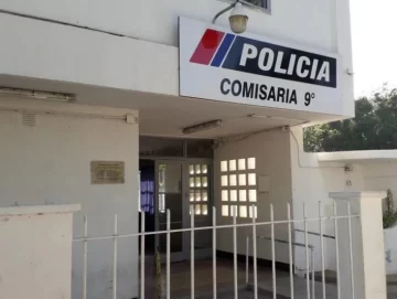 Madre e hija se trenzaron a golpes frente a la policía: la condena incluyó tareas comunitarias y perimetral Madre e hija se trenzaron a golpes frente a la policía: la condena incluyó tareas comunitarias y perimetral