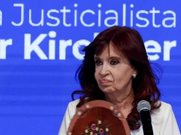 Nuevas críticas de Cristina Fernández al Gobierno: “Ideas y funcionarios que no funcionan” Nuevas críticas de Cristina Fernández al Gobierno: “Ideas y funcionarios que no funcionan”