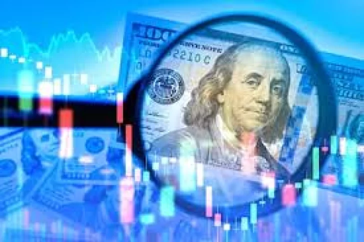 Nueva baja del dólar blue y ya vale casi lo mismo que el oficial: cotización en San Juan