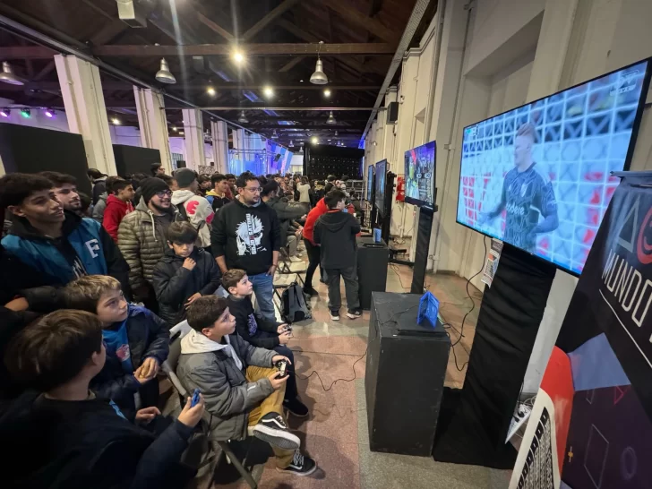 Al calor de los pixeles Al calor de los pixeles