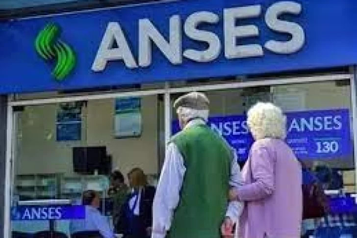 En junio seguirá el bono de 70 mil para jubilados y 8,8% de aumento