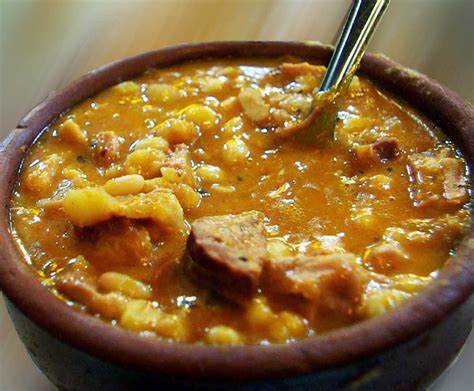 Cómo preparar el locro: Receta de locro argentino, ingredientes y el paso a paso para la previa del Día del Trabajador