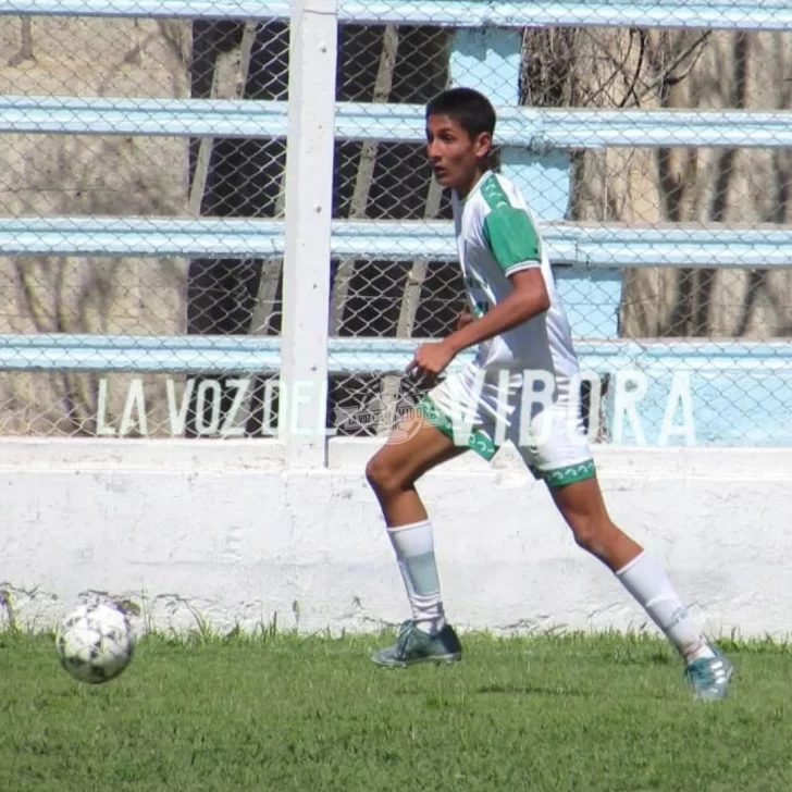 El drama que vive un jugador de Desamparados que perdió un riñón tras sufrir un golpe en un partido El drama que vive un jugador de Desamparados que perdió un riñón tras sufrir un golpe en un partido