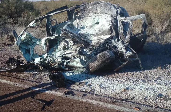 Un sanjuanino, la víctima fatal de un choque entre una camioneta y un camión en Mendoza Un sanjuanino, la víctima fatal de un choque entre una camioneta y un camión en Mendoza