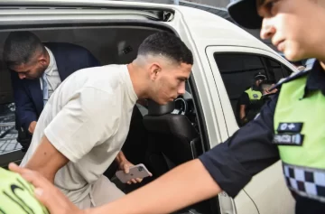 “Florentín, Osorio y Cufré me violaron”: dijo la periodista que denunció a los exjugadores de Vélez “Florentín, Osorio y Cufré me violaron”: dijo la periodista que denunció a los exjugadores de Vélez