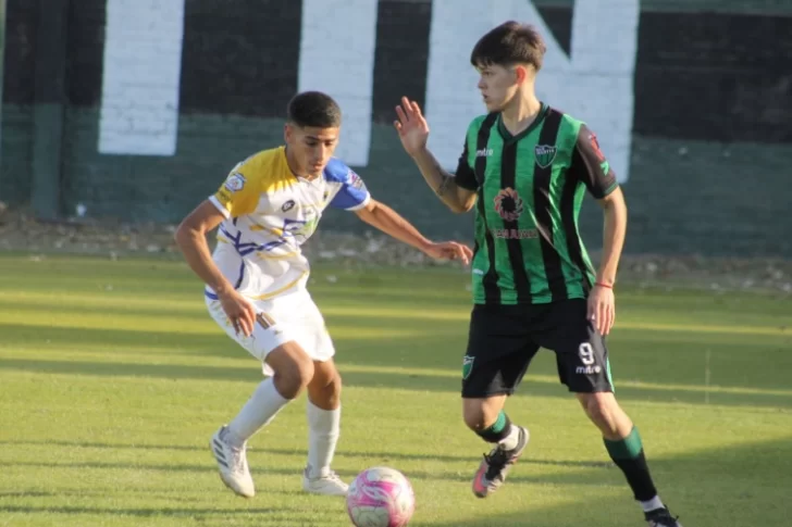 Con la goleada de San Martín y la sorpresa de 9 de Julio, el Torneo Local quedó al día Con la goleada de San Martín y la sorpresa de 9 de Julio, el Torneo Local quedó al día
