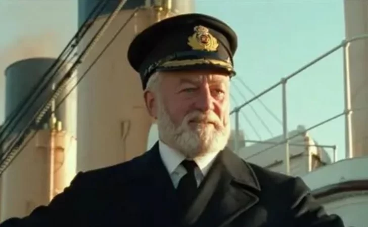Murió Bernard Hill, el capitán de la película Titanic
