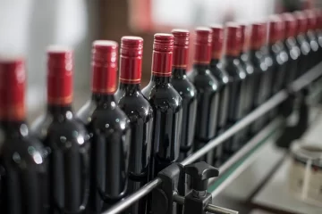 Cayeron 2,2% las exportaciones de vino en el primer cuatrimestre del año: el “fenómeno” del mosto