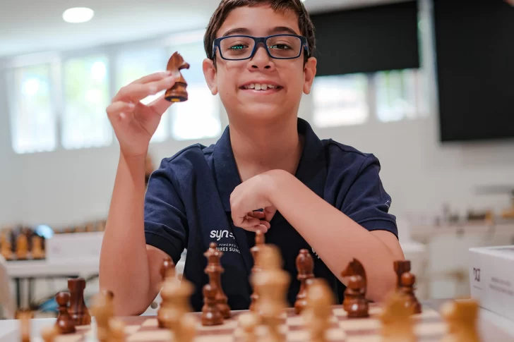 Milei elogió a Faustino Oro, el niño argentino que brilla con el ajedrez