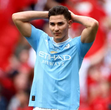 El PSG mira a Julián para el rearmado