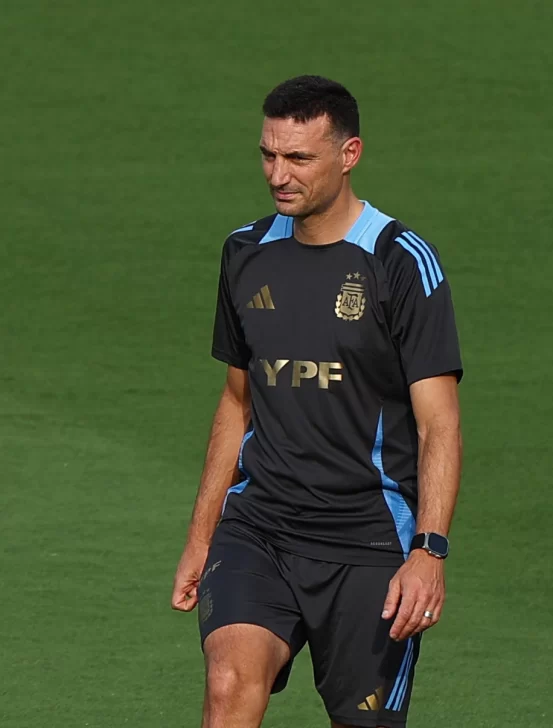Conmebol sancionó con un partido a Lionel Scaloni: no podrá dirigir a la selección argentina ante Perú