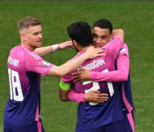 Alemania, a paso redoblado Alemania, a paso redoblado