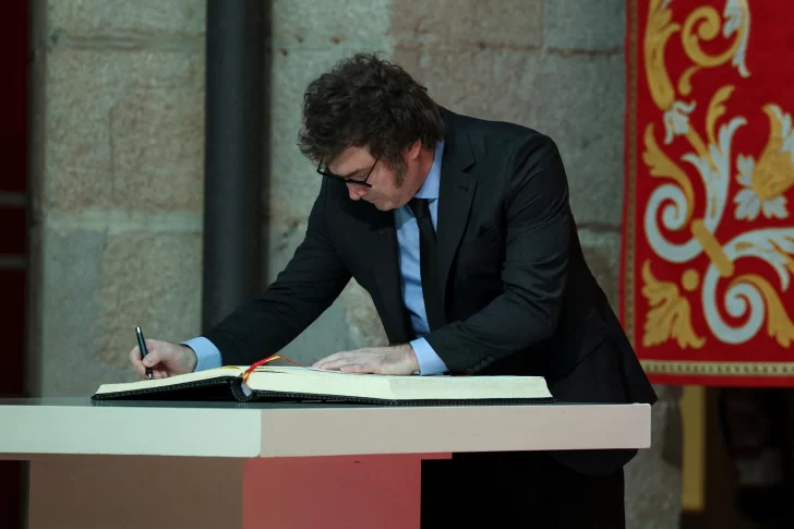 Los detalles del Pacto de Mayo: vigilia, firma a la medianoche, 10 puntos clave y los grandes ausentes