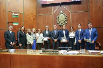 Distinciones a los ciudadanos ilustres Distinciones a los ciudadanos ilustres