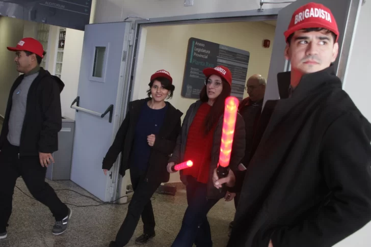 Ejercicio aprobado: en menos de 5 minutos evacuaron la Legislatura