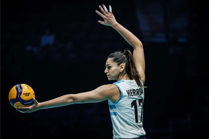 Candelaria Herrera jugará con Las Panteras el torneo clasificatorio a la VNL 2025