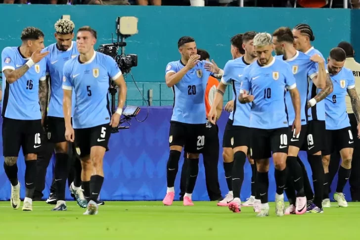 Uruguay venció a Panamá y arrancó firme en la Copa América