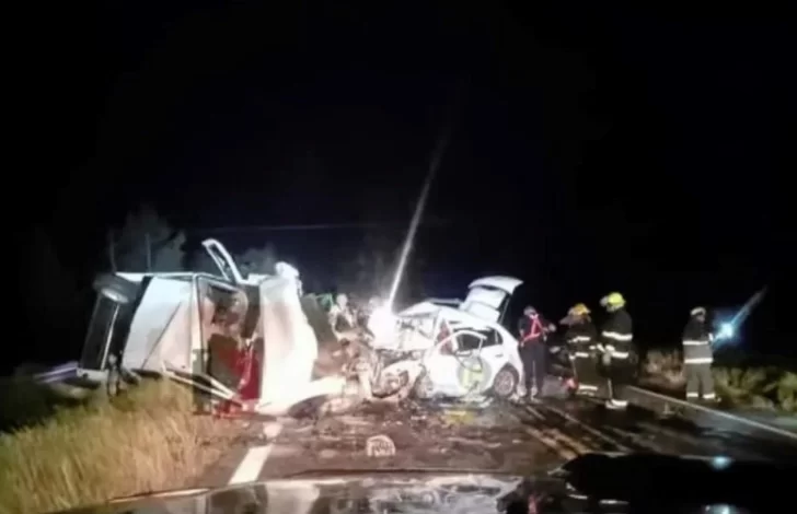 Un choque frontal se cobró la vida de dos mujeres Un choque frontal se cobró la vida de dos mujeres