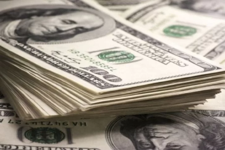 Continúa la tendencia alcista del dólar blue: la cotización este lunes en San Juan