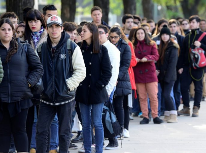 Fuerte suba del desempleo en el país durante el primer trimestre: llegó al 7,7% y fue el máximo desde la salida de la pandemia Fuerte suba del desempleo en el país durante el primer trimestre: llegó al 7,7% y fue el máximo desde la salida de la pandemia