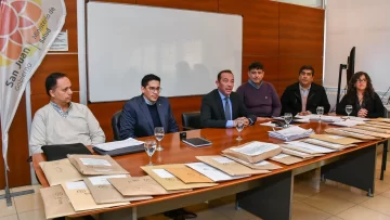 Apertura de sobres del nuevo equipamiento para el Hospital Tomás Perón de Iglesia con millonario aporte minero Apertura de sobres del nuevo equipamiento para el Hospital Tomás Perón de Iglesia con millonario aporte minero