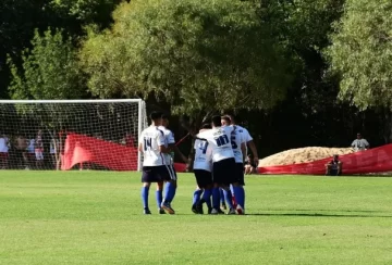 Un hombre se negó a pagar la cuota alimentaria y la Justicia le prohibió jugar al fútbol con sus amigos Un hombre se negó a pagar la cuota alimentaria y la Justicia le prohibió jugar al fútbol con sus amigos