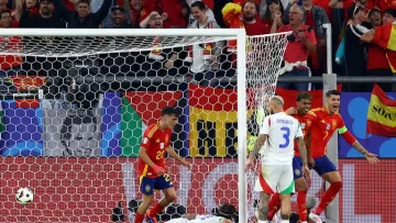 España le ganó a Italia e Inglaterra empató y se complicó España le ganó a Italia e Inglaterra empató y se complicó