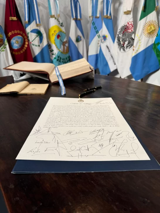 3f072e49-21b4-44e0-9e40-1423856f396c-546x728