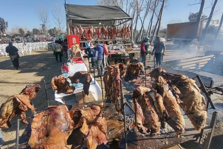 [FOTOS] La Fiesta Provincial del Carneo Español atrajo una multitud en su primera jornada