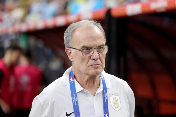 Marcelo Bielsa liquidó a sus jugadores tras la eliminación de Uruguay de la Copa América Marcelo Bielsa liquidó a sus jugadores tras la eliminación de Uruguay de la Copa América