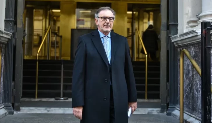 Caputo les aseguró a los banqueros que el peso no desaparecerá y que “será una moneda fuerte”