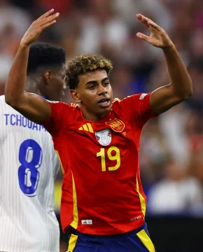 España e Inglaterra definen hoy al campeón España e Inglaterra definen hoy al campeón