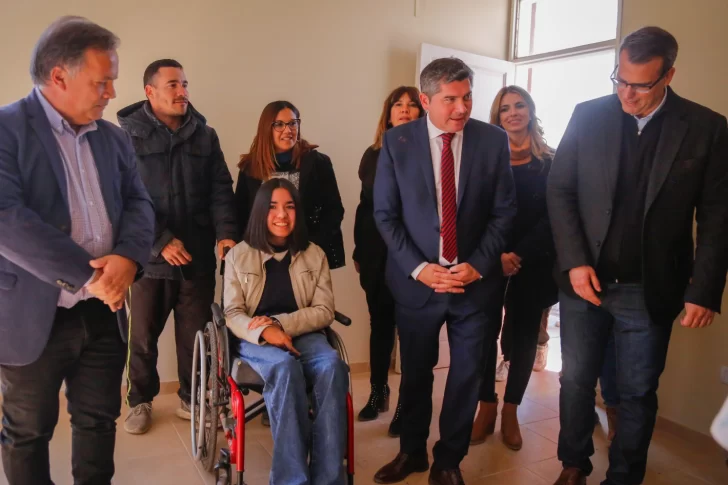 Entregaron el segundo barrio del IPV de esta gestión y se vienen tres más en tres meses