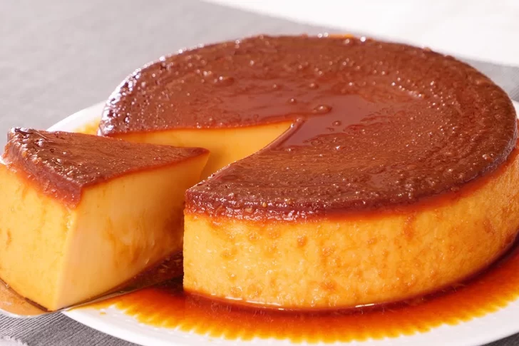 La receta original del flan, con dulce de leche o crema: cómo preparar este clásico dulce